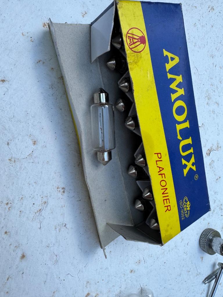 Ampoules AUTRES Autres LesAnciennes.com