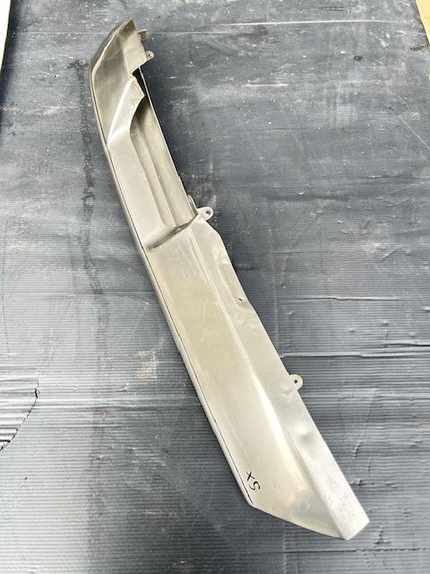 Pare chocs avant gauche Alfa Romeo Montreal LesAnciennes.com