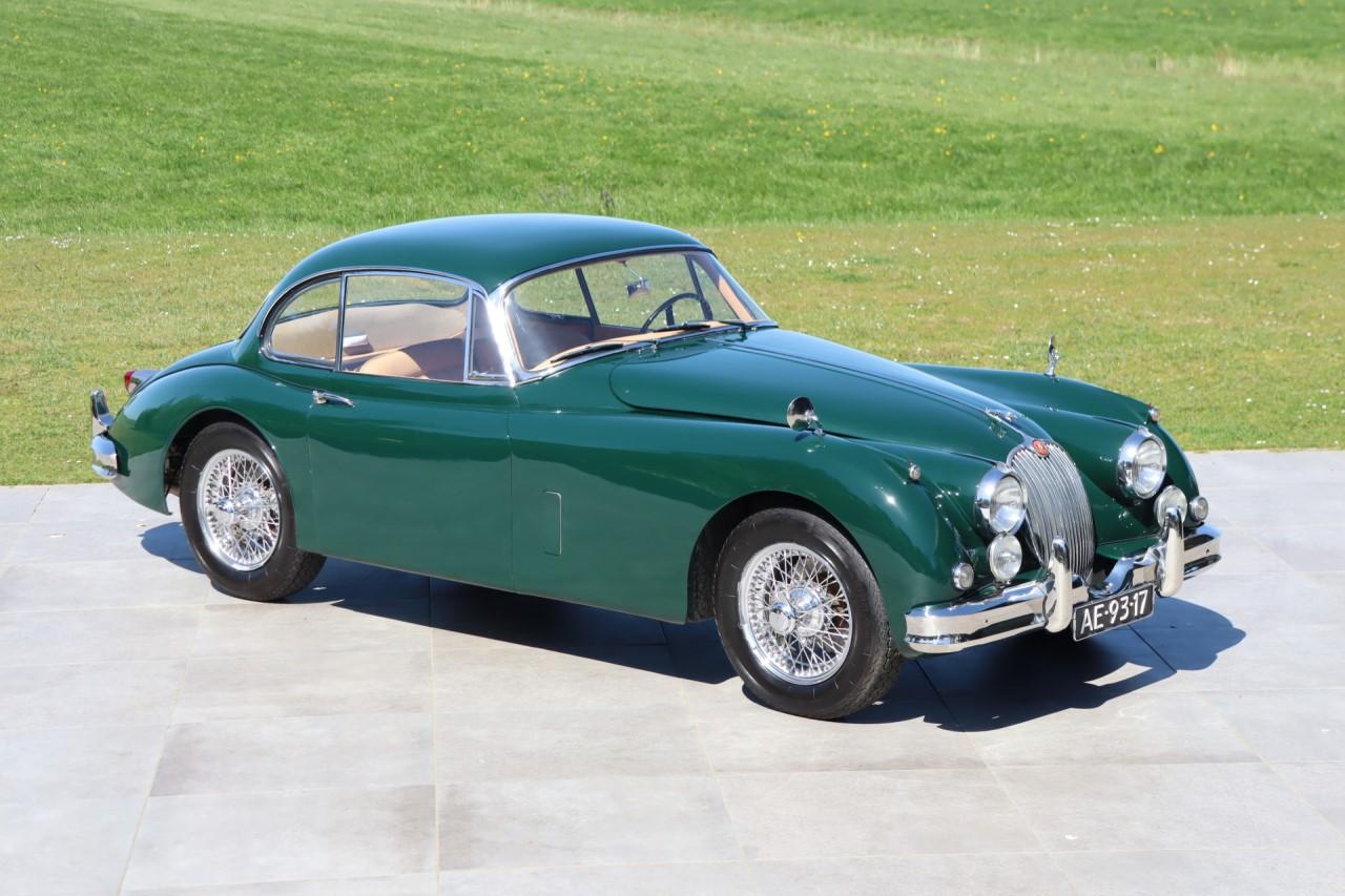 JAGUAR XK 150 FHC - 1959 LesAnciennes.com