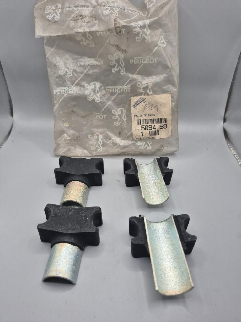 Paliers de Barre Stabilisatrice Peugeot 405 LesAnciennes.com