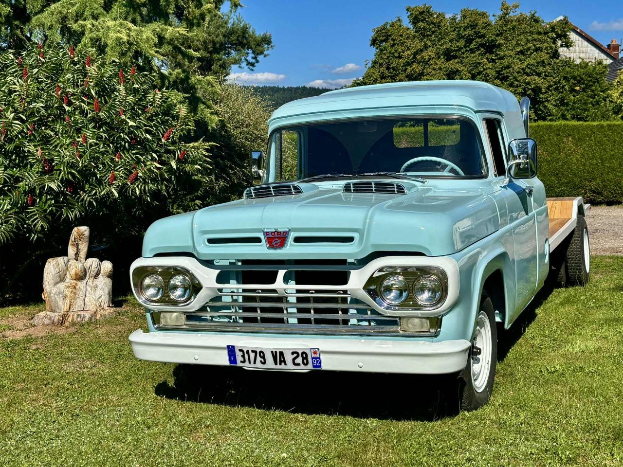 FORD F100 Plateau - 1960 LesAnciennes.com