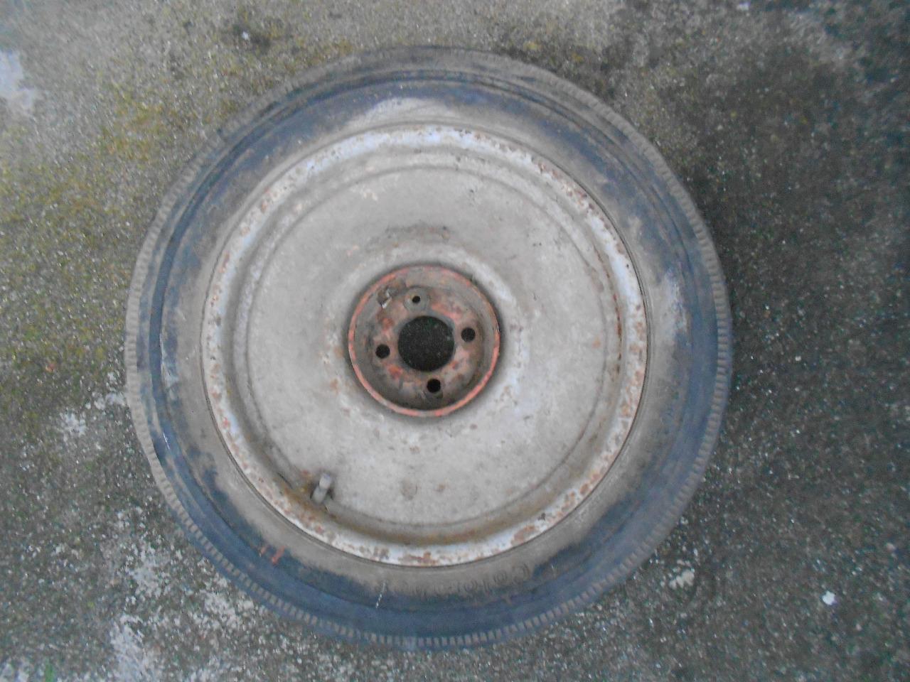 Jantes SIMCA 5 LesAnciennes.com