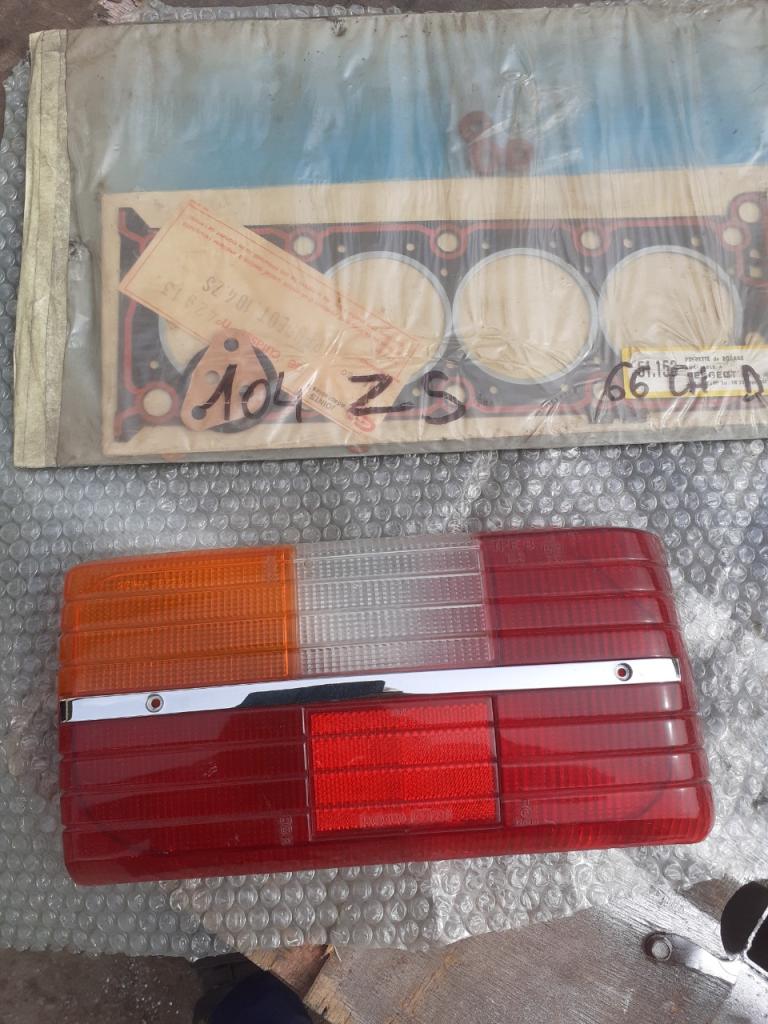 Feux ar 104 zs LesAnciennes.com