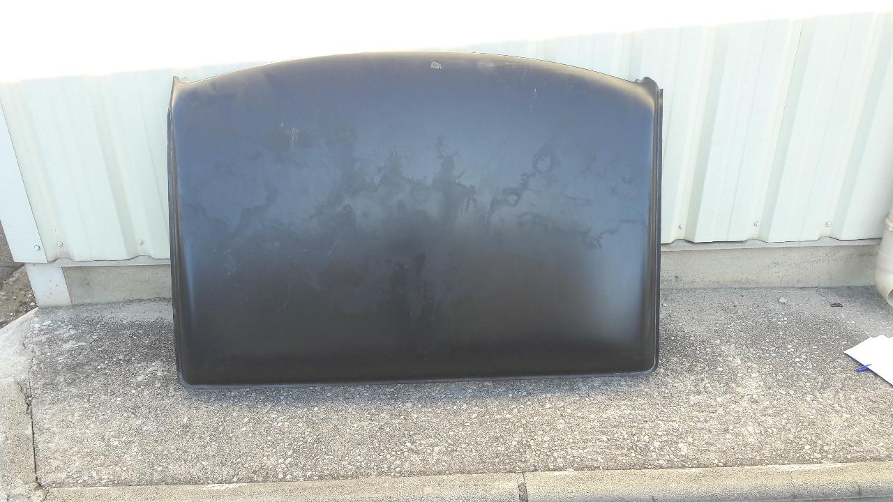 PAVILLON PEUGEOT 504 pick up, camionette LesAnciennes.com