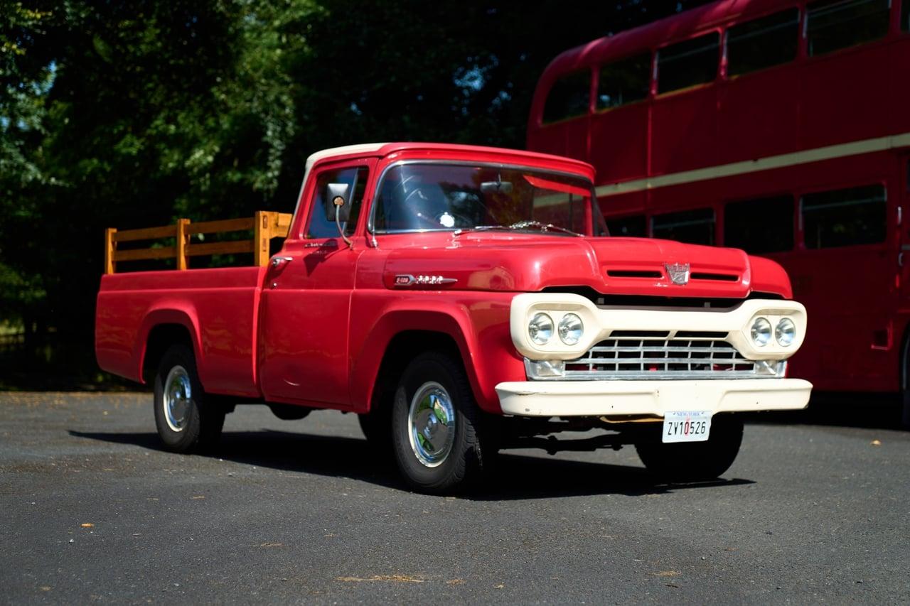 1960 Ford F100 LesAnciennes.com