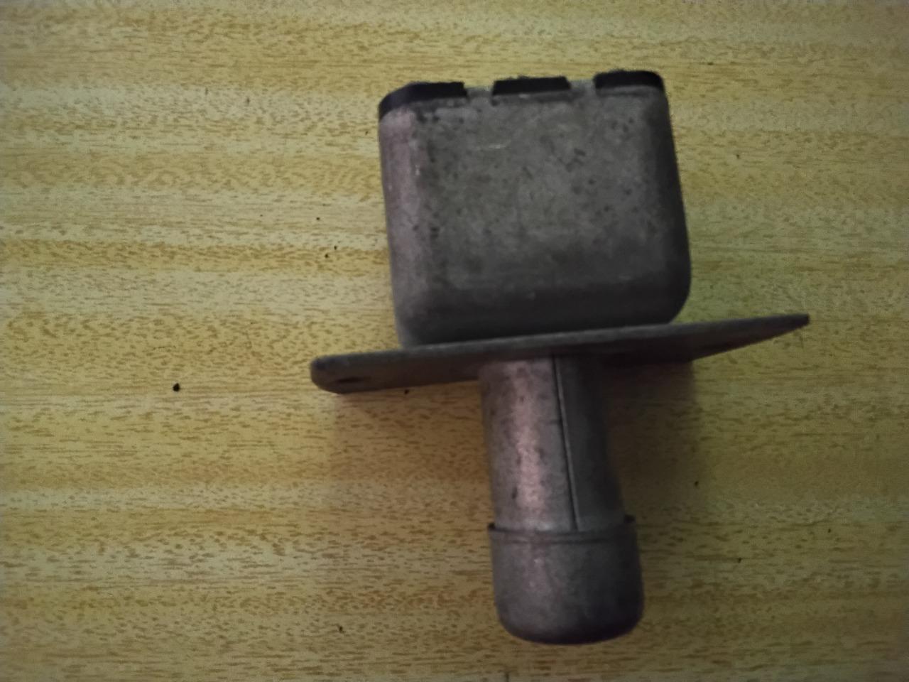 Commande phares A pied LesAnciennes.com