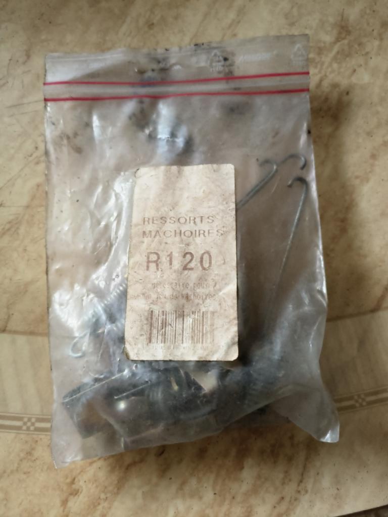 Kit RENAULT 16 (R16) LesAnciennes.com