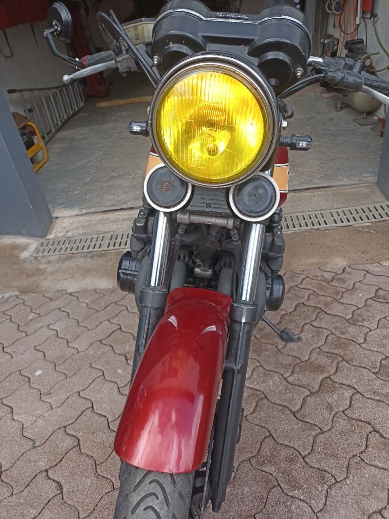 HONDA CB 750 F - 1980 LesAnciennes.com