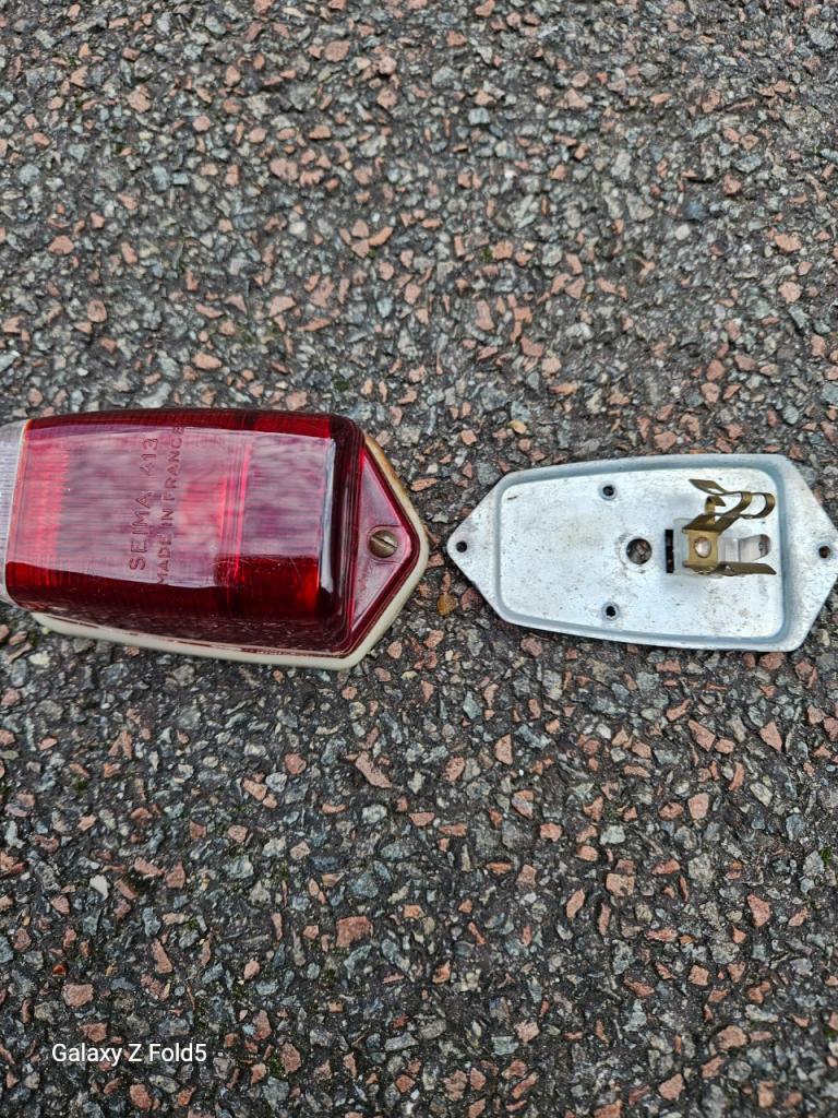 Clignotant CITROEN 2CV LesAnciennes.com