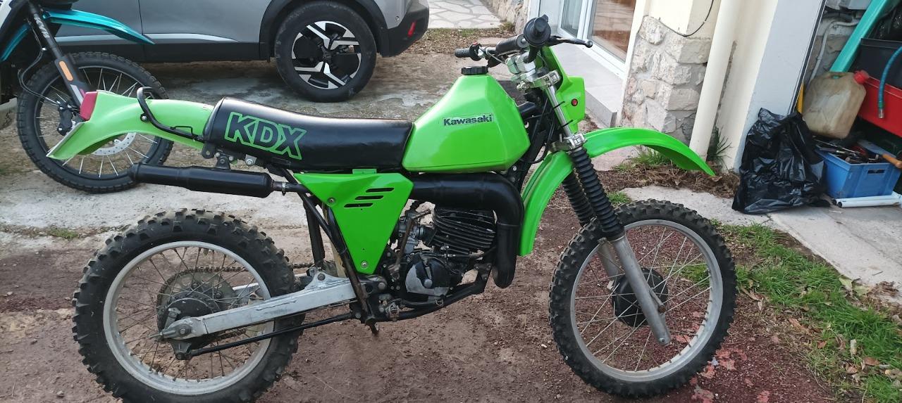 KAWASAKI 175 kdx - 1982 LesAnciennes.com