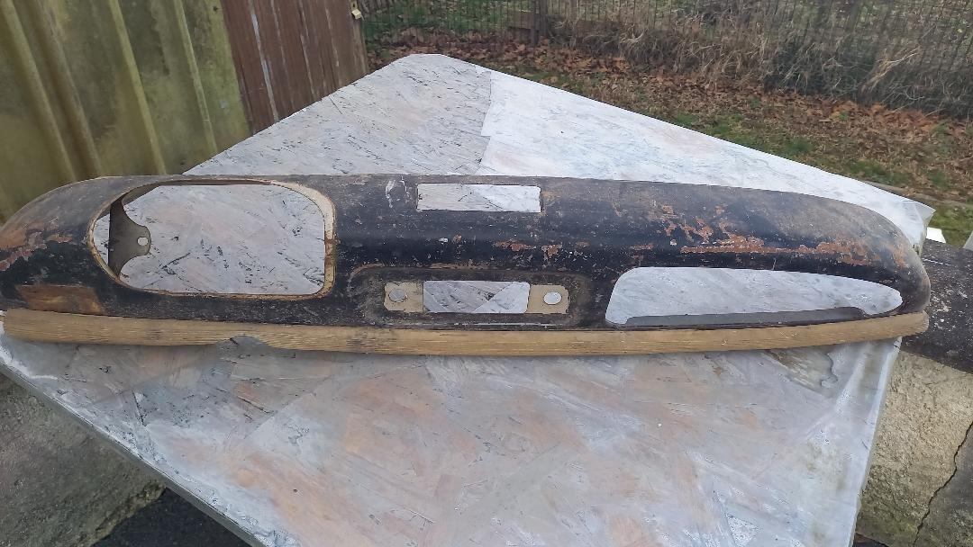 Tableau de bord RENAULT 4CV LesAnciennes.com