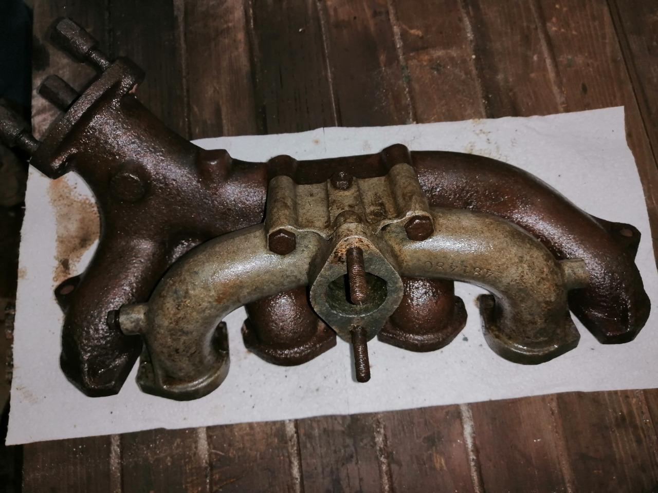 Collecteur CITROEN Traction 11 B LesAnciennes.com