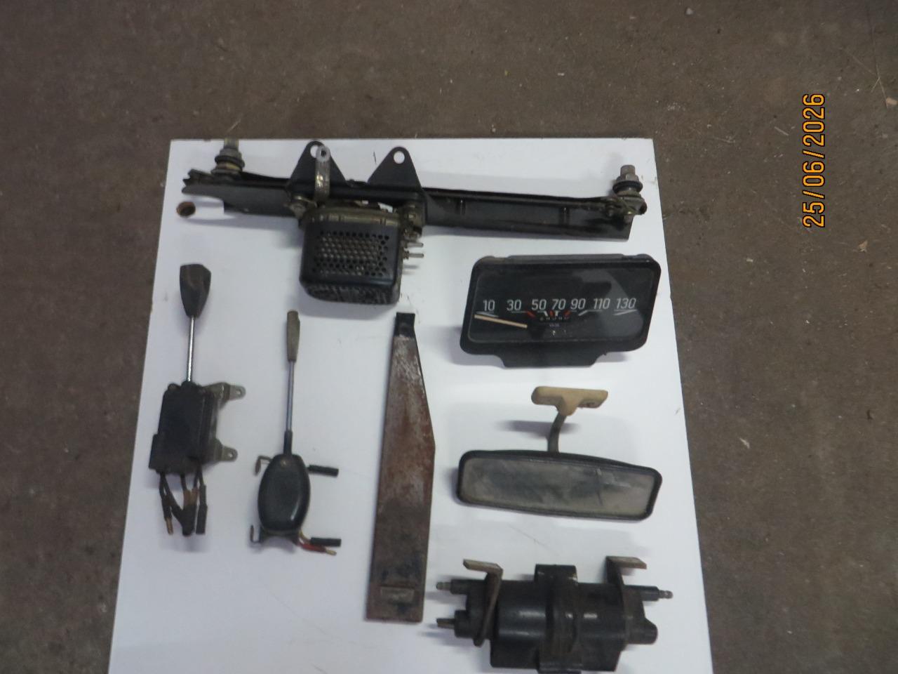 Lot de pièces CITROEN Dyane LesAnciennes.com
