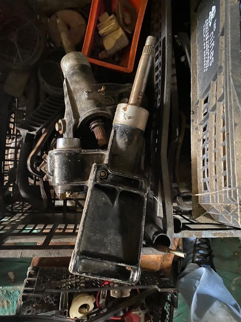 Lot de pièces FIAT 850 Spider LesAnciennes.com