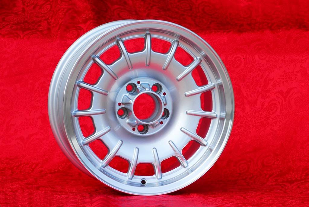 1 pc. jante Mercedes Barock 8x16 ET11 w107 w108 w1 LesAnciennes.com