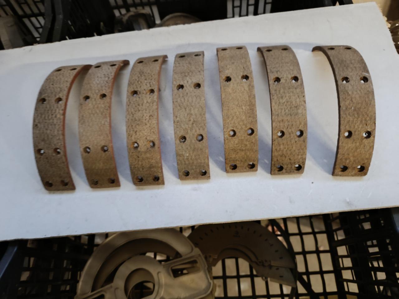 Pièces PANHARD 24 Pl17, Dyna 24 LesAnciennes.com