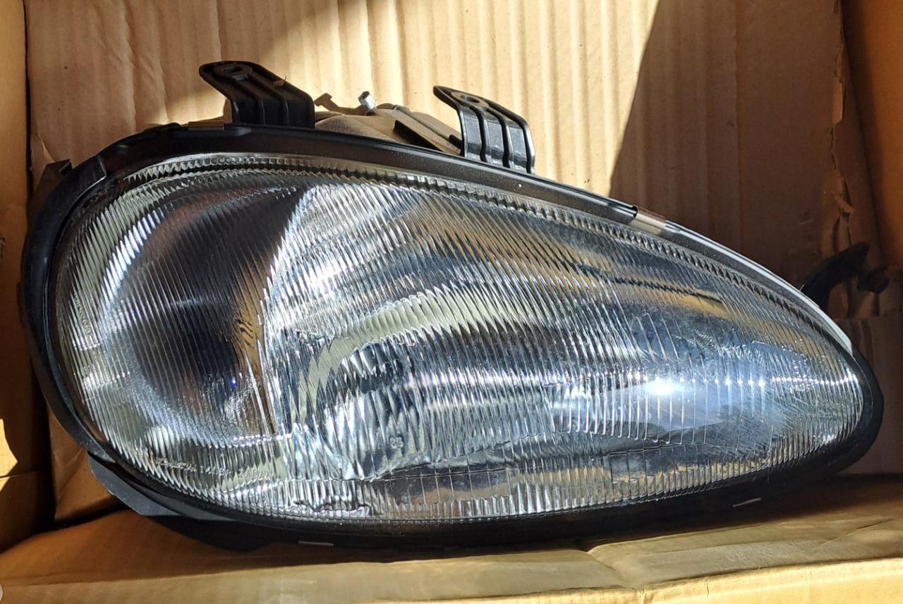 Phare MAZDA Mx3 LesAnciennes.com