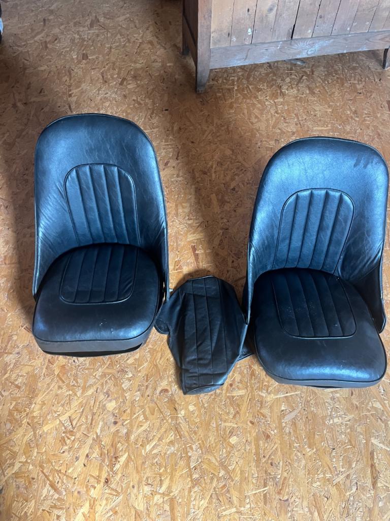 Sièges AUSTIN HEALEY 100 3000 LesAnciennes.com