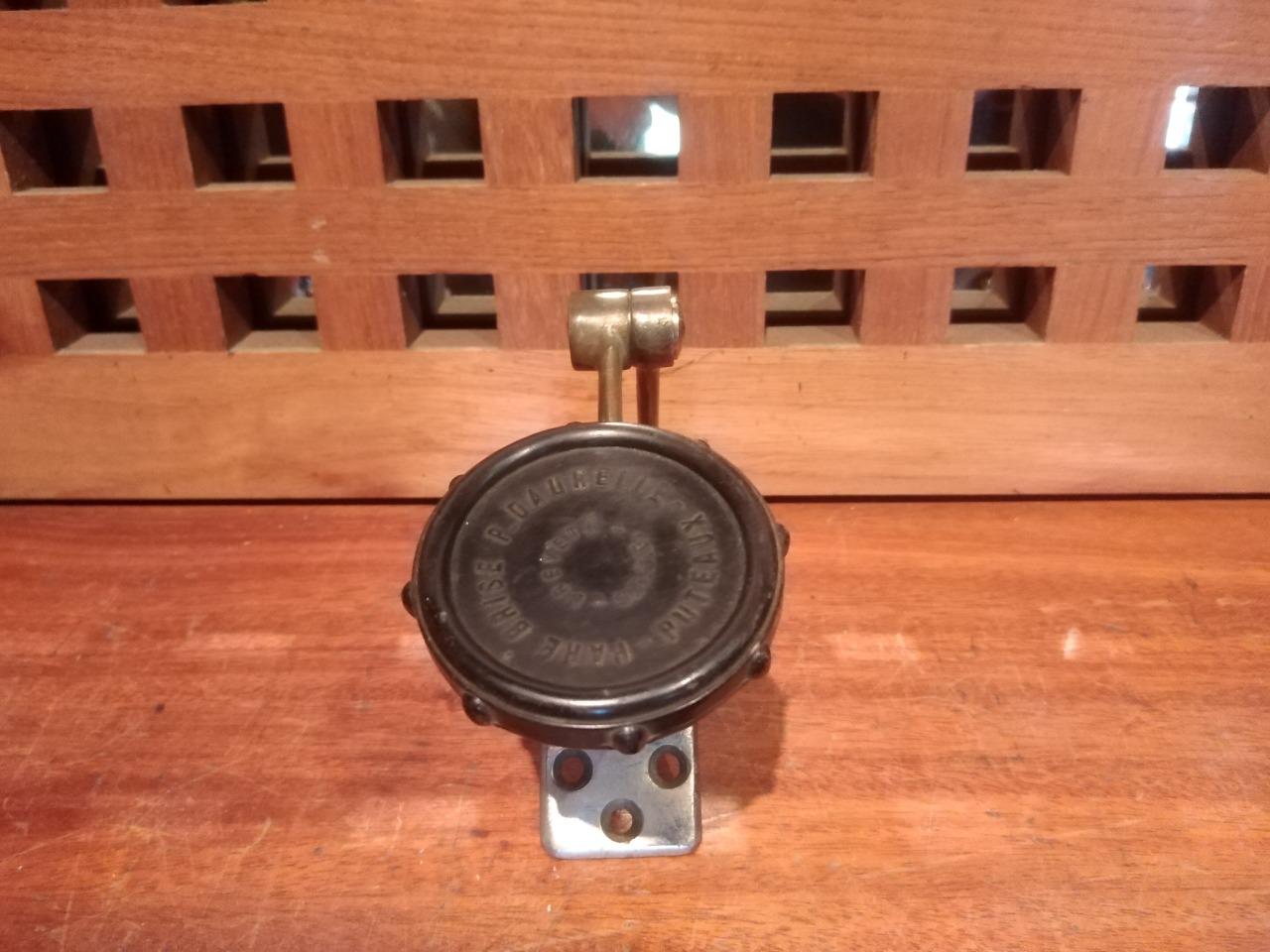 Poignée DELAHAYE 112 LesAnciennes.com