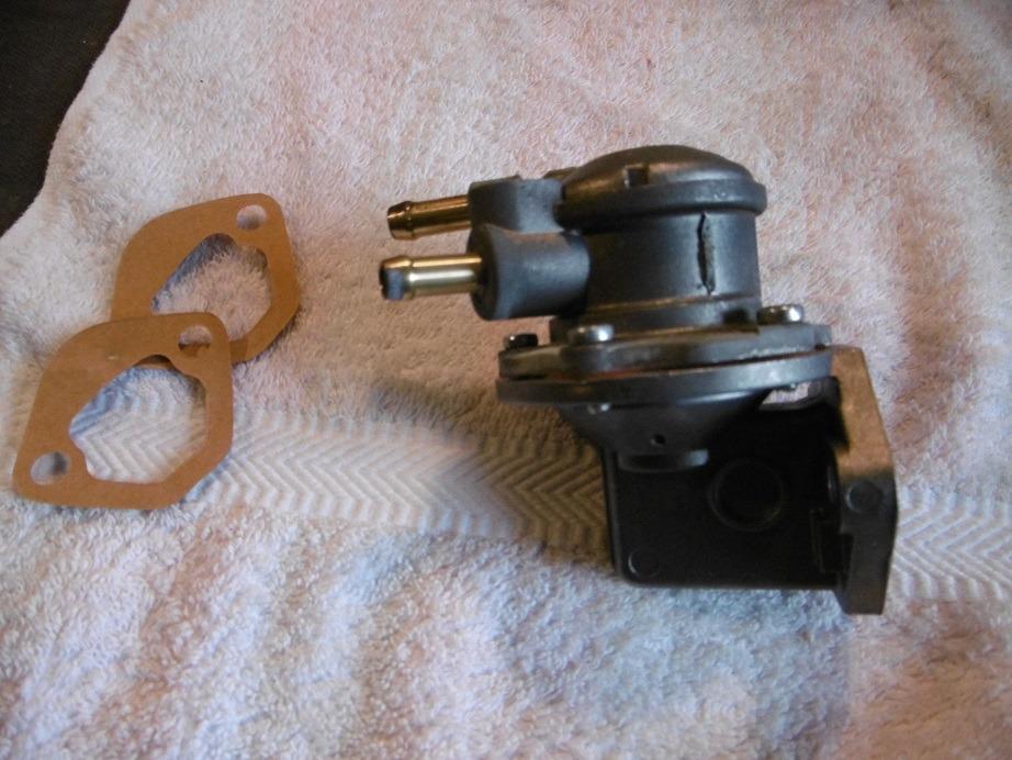 Pompe à essence LANCIA Fulvia 1300 S LesAnciennes.com