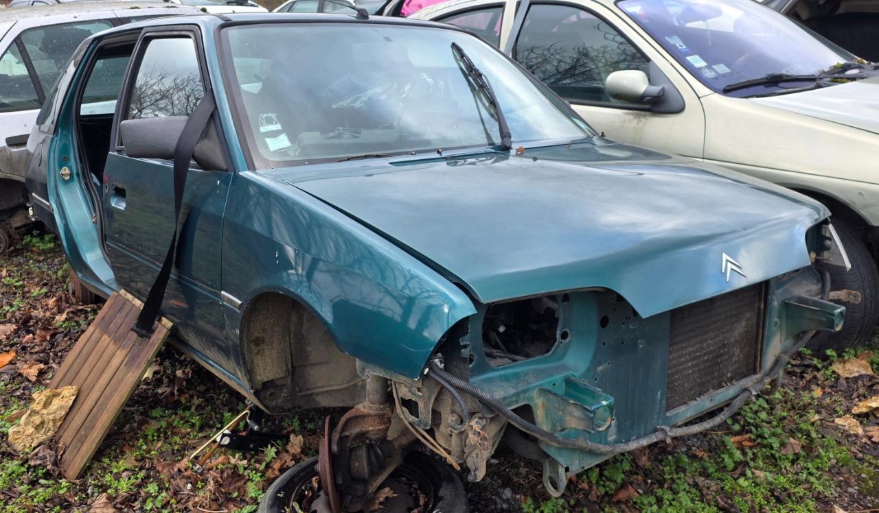 Lot de pièces CITROEN AX LesAnciennes.com