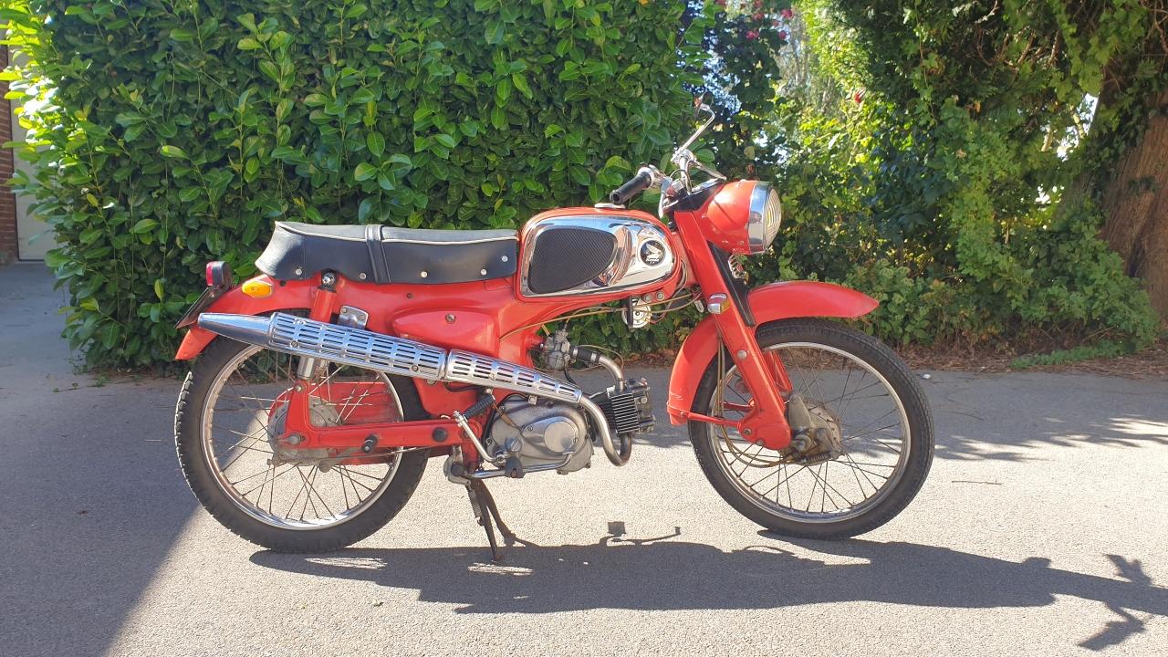 HONDA C110 - 1967 LesAnciennes.com