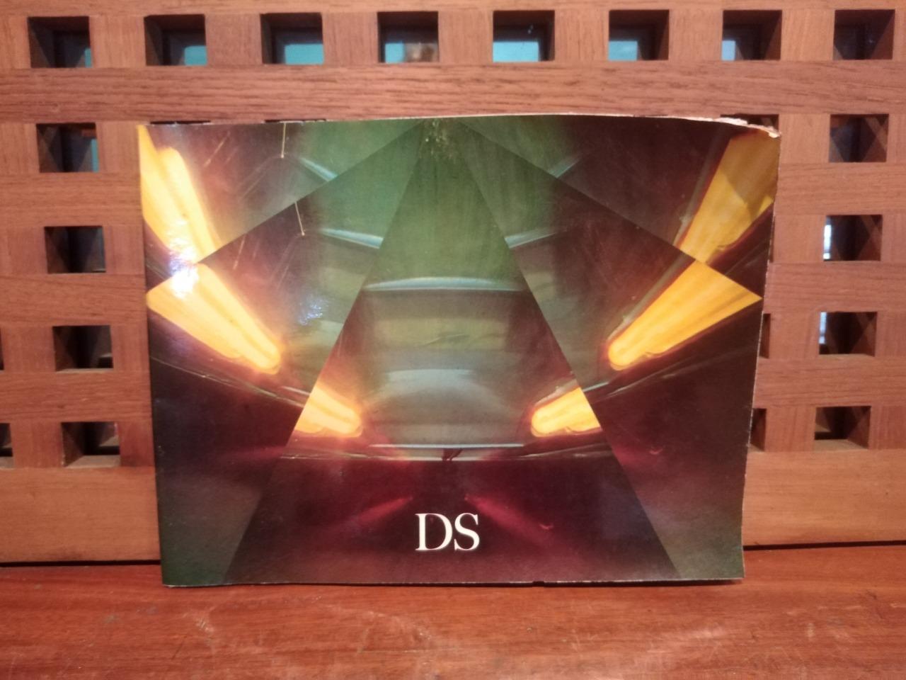 Fascicule Citroën DS LesAnciennes.com