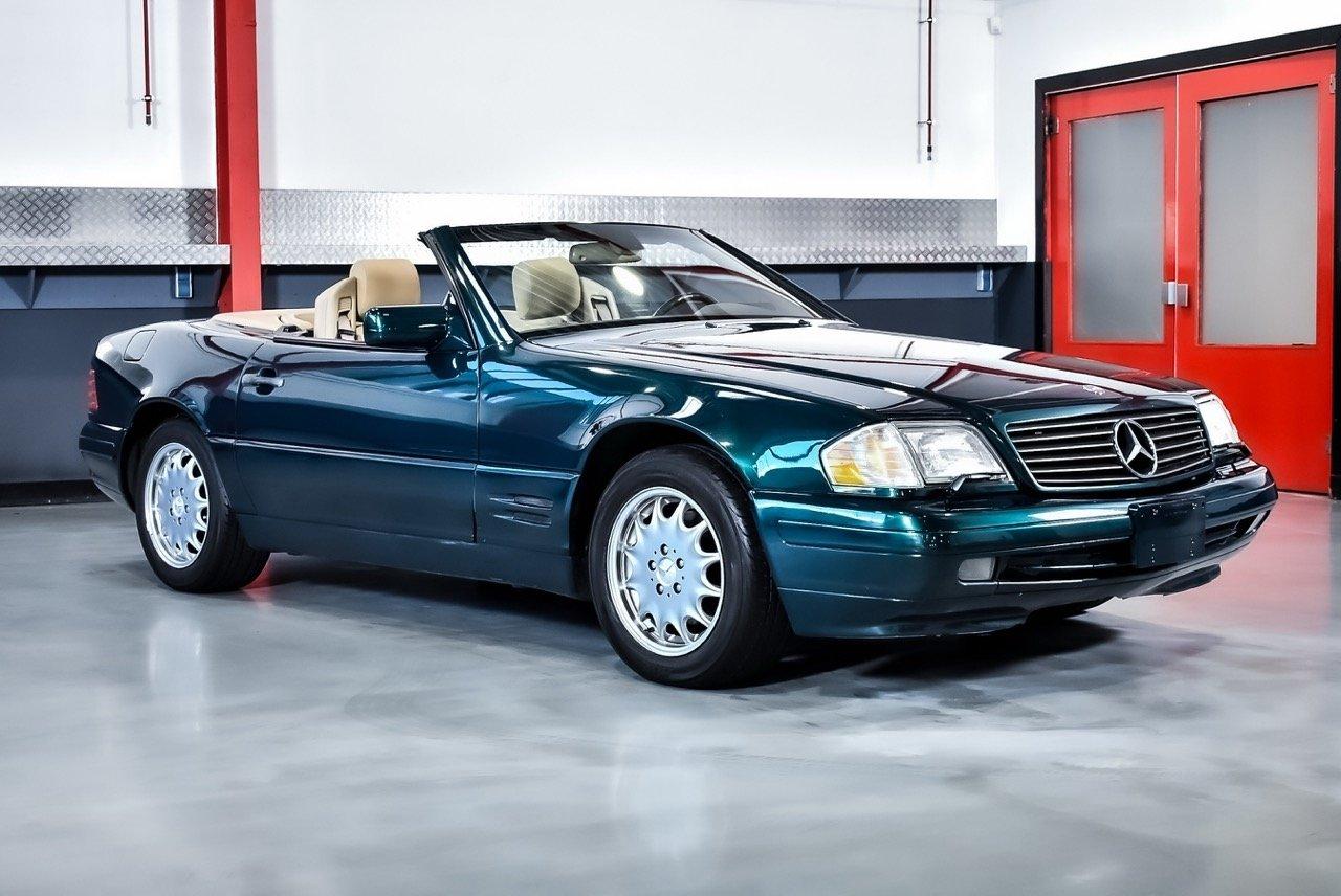 1997 Mercedes-Benz R129 SL500 Convertible 5,0L V8 LesAnciennes.com