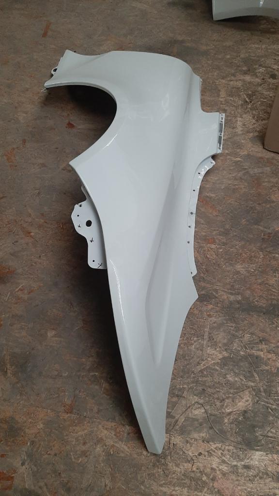 Aile arriere droite Alpine A110 II LesAnciennes.com