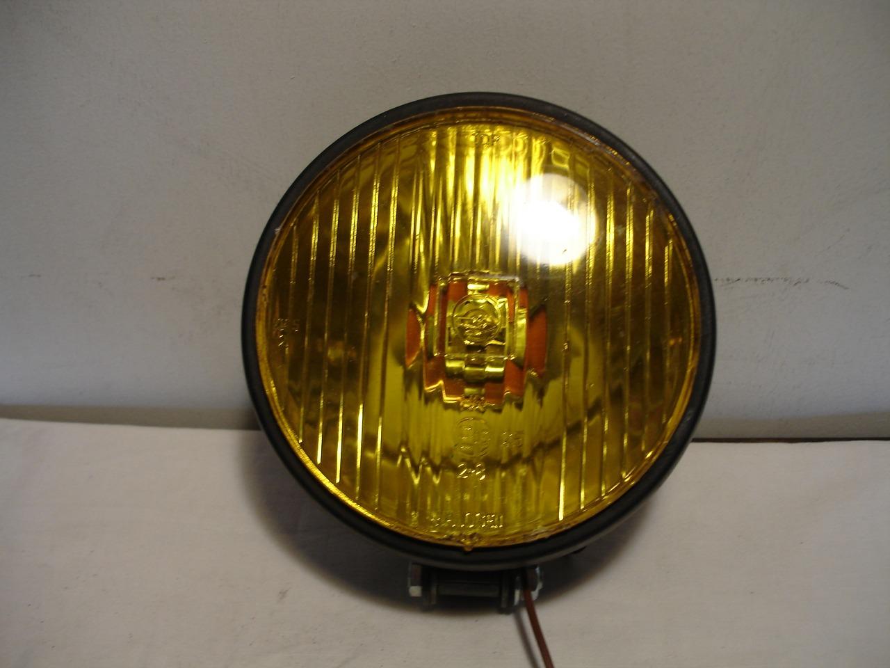 Phare longue portee LesAnciennes.com