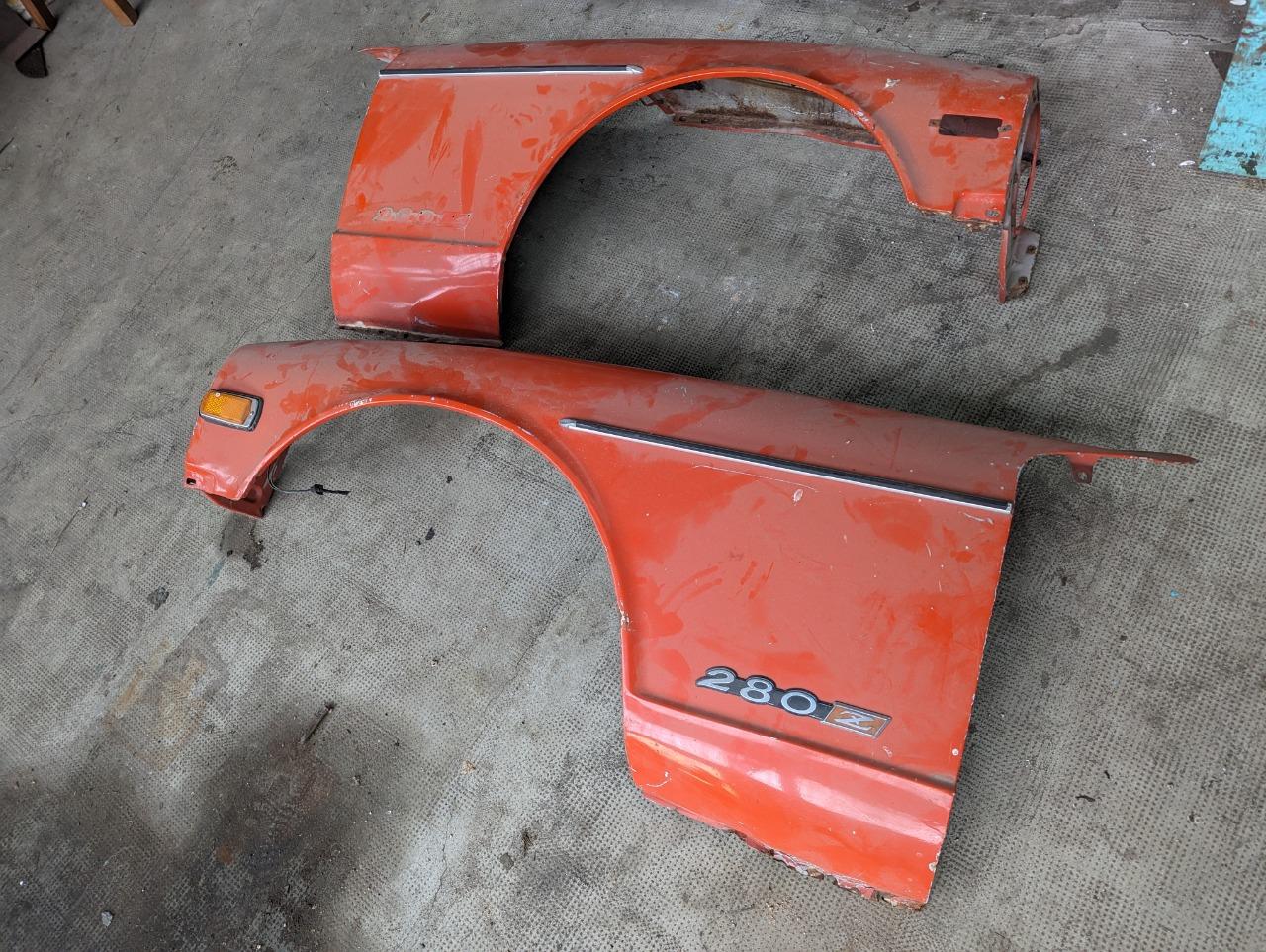 Ailes avant DATSUN 280Z LesAnciennes.com