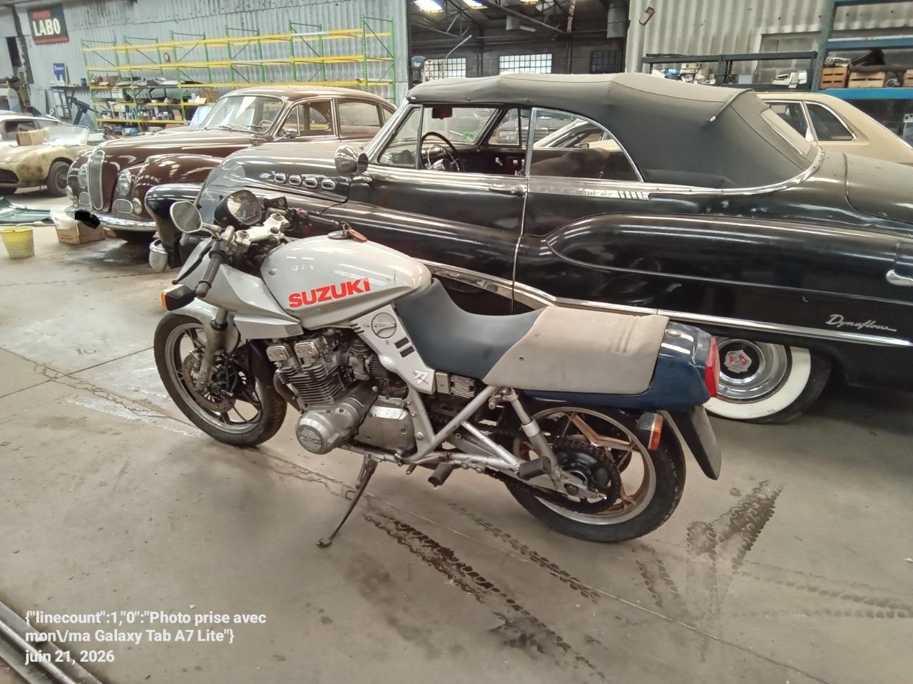 SUZUKI 1100 KATANA - 1982 LesAnciennes.com