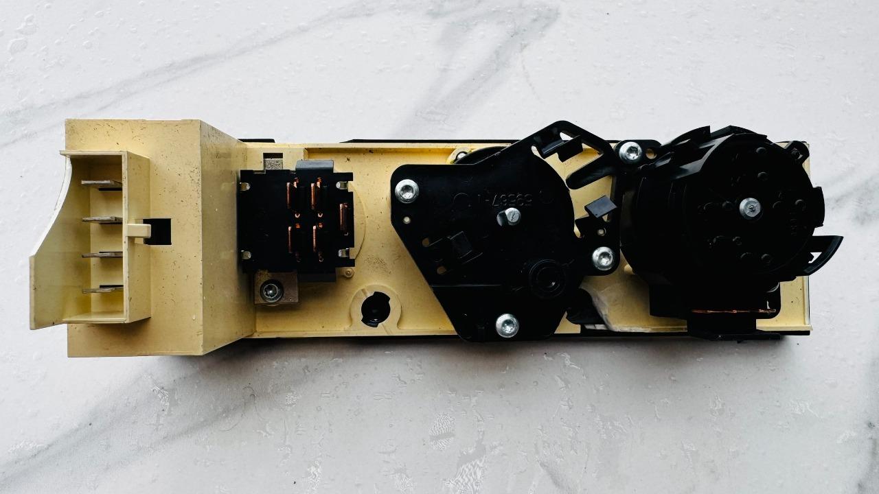 Commande ventilation / clim PONTIAC Firebird TRANS LesAnciennes.com