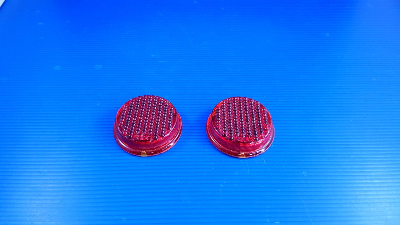 Paire catadioptres en verre TPV 452 PANHARD PL 17 LesAnciennes.com