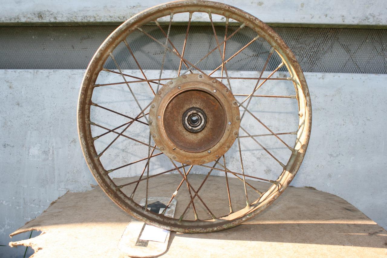 Roue moto Cyclo Norton Peugeot Terrot monet goyo LesAnciennes.com