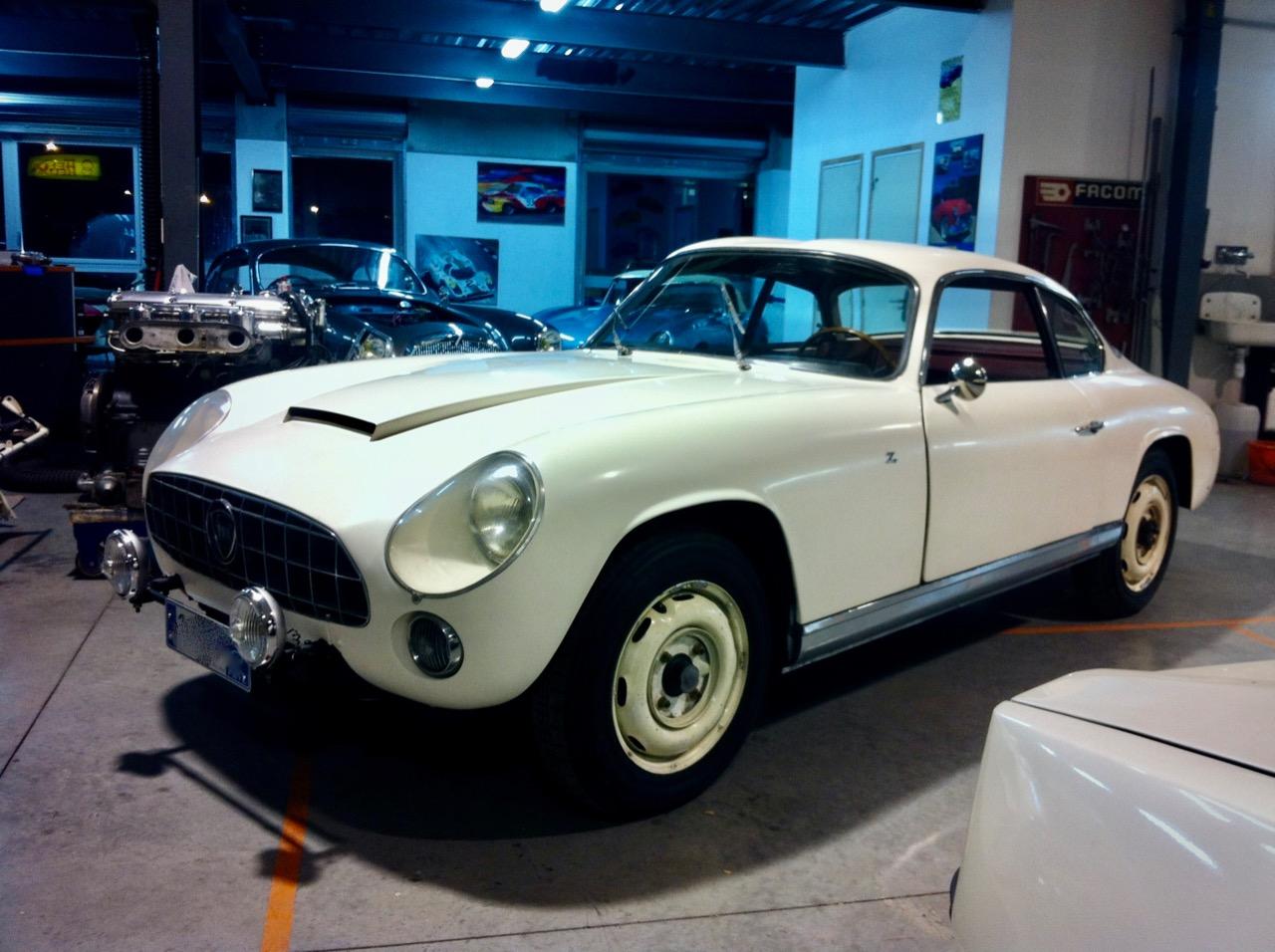 LANCIA Flaminia Zagato Sport Alu - 1961 LesAnciennes.com