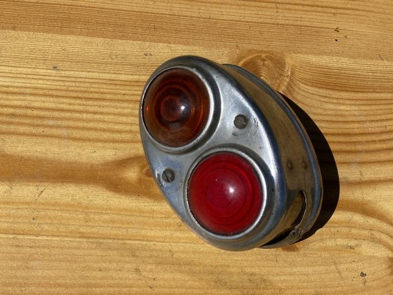 1 feu arrière Scintilla SPN pour BUGATTI LesAnciennes.com