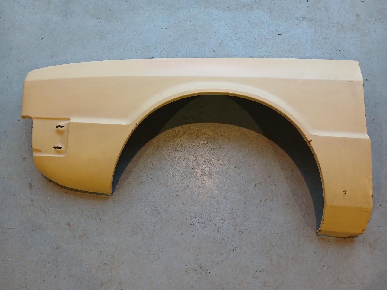 Aile avant gauche VOLKSWAGEN Scirocco 1 LesAnciennes.com