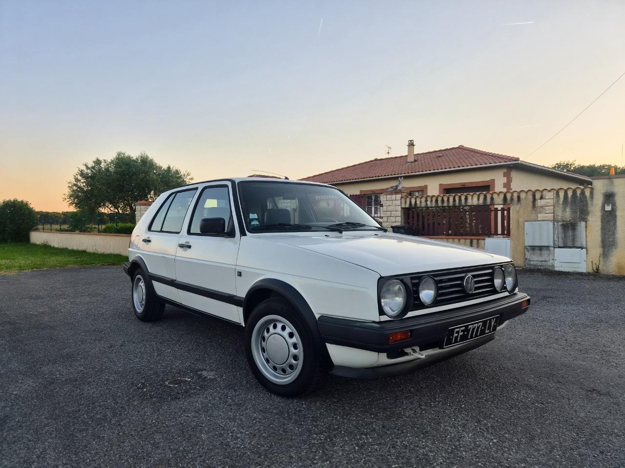 VOLKSWAGEN Golf - 1990 LesAnciennes.com