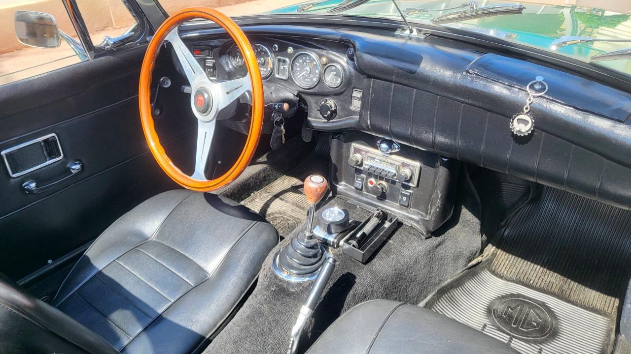 MG MGB - 1969 LesAnciennes.com