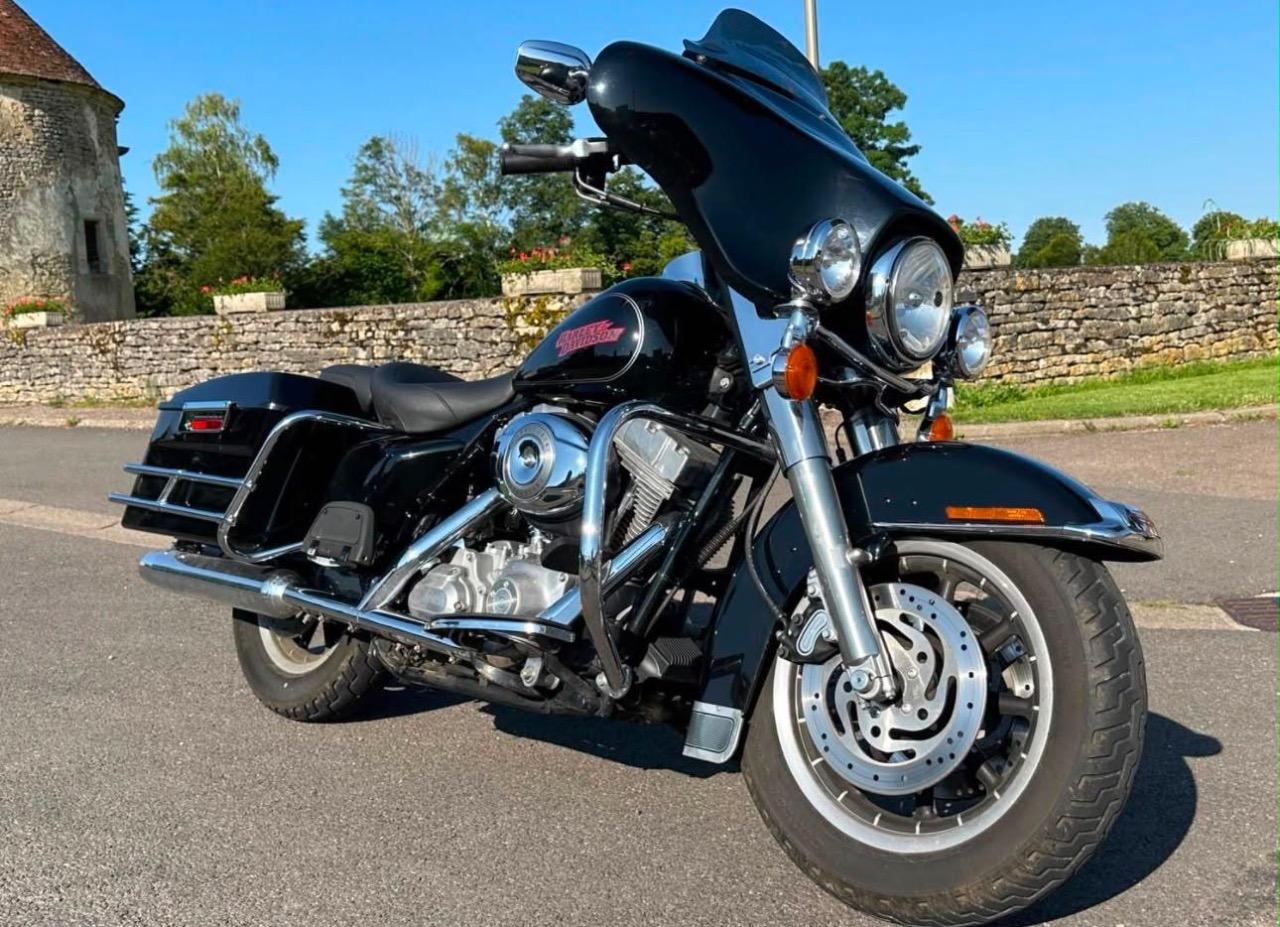 HARLEY DAVIDSON Hydra Glide LesAnciennes.com