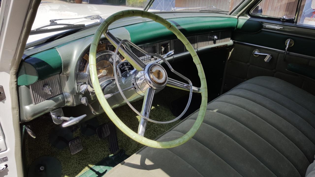 CHRYSLER New Yorker SEDAN 5.4 FIRE POWER - 1951 LesAnciennes.com