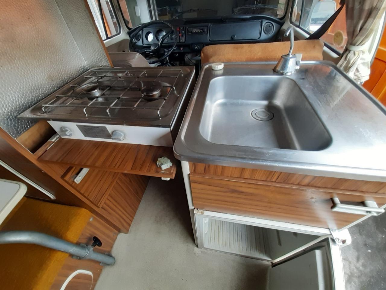 VOLKSWAGEN Combi T2b - 1973 LesAnciennes.com