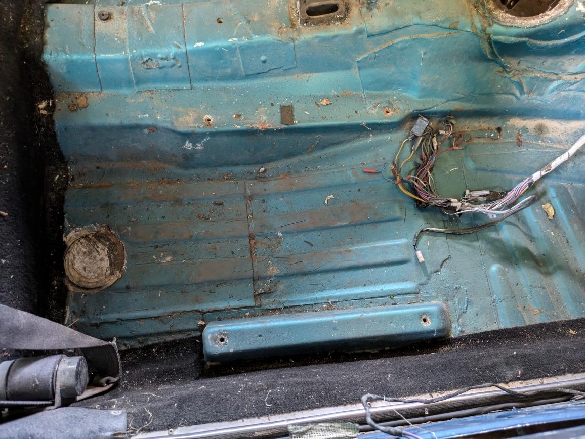 TRIUMPH Stag - 1976 LesAnciennes.com