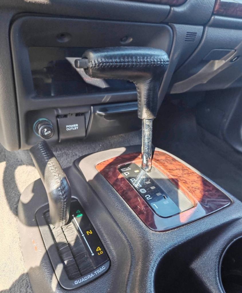 JEEP GRAND CHEROKEE ZJ 5.9 Limited LX 241cv - 1998 LesAnciennes.com