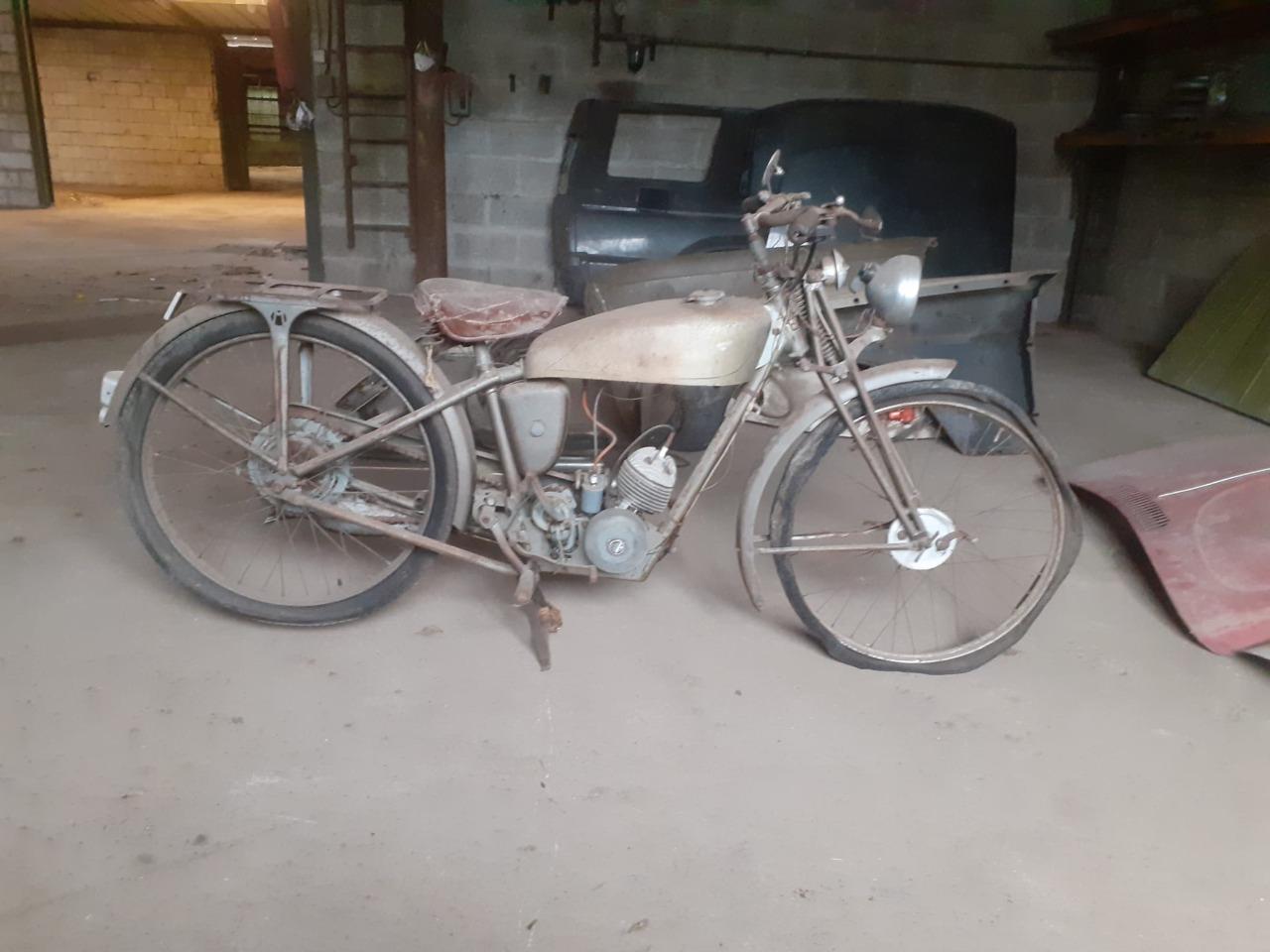 MOTOBECANE LT1 C45 - 1950 LesAnciennes.com