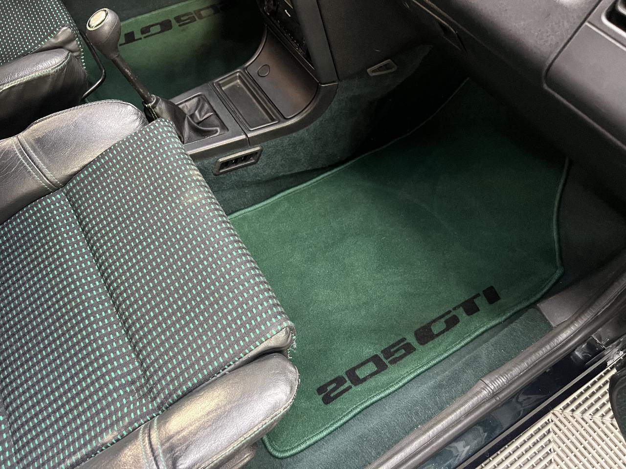 PEUGEOT 205 GTI 1.9 - 1992 LesAnciennes.com