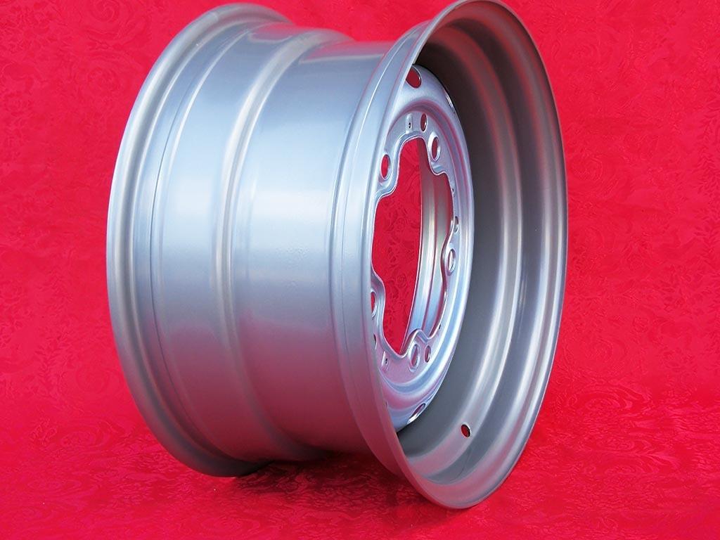 1 pc. jante Volkswagen Beetle Kafer Maggiolino T1 LesAnciennes.com