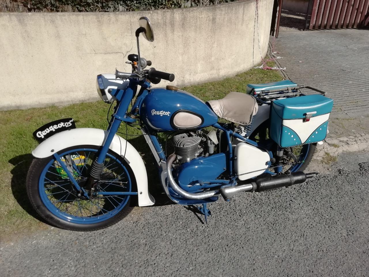 PEUGEOT 55 TA - 1955 LesAnciennes.com