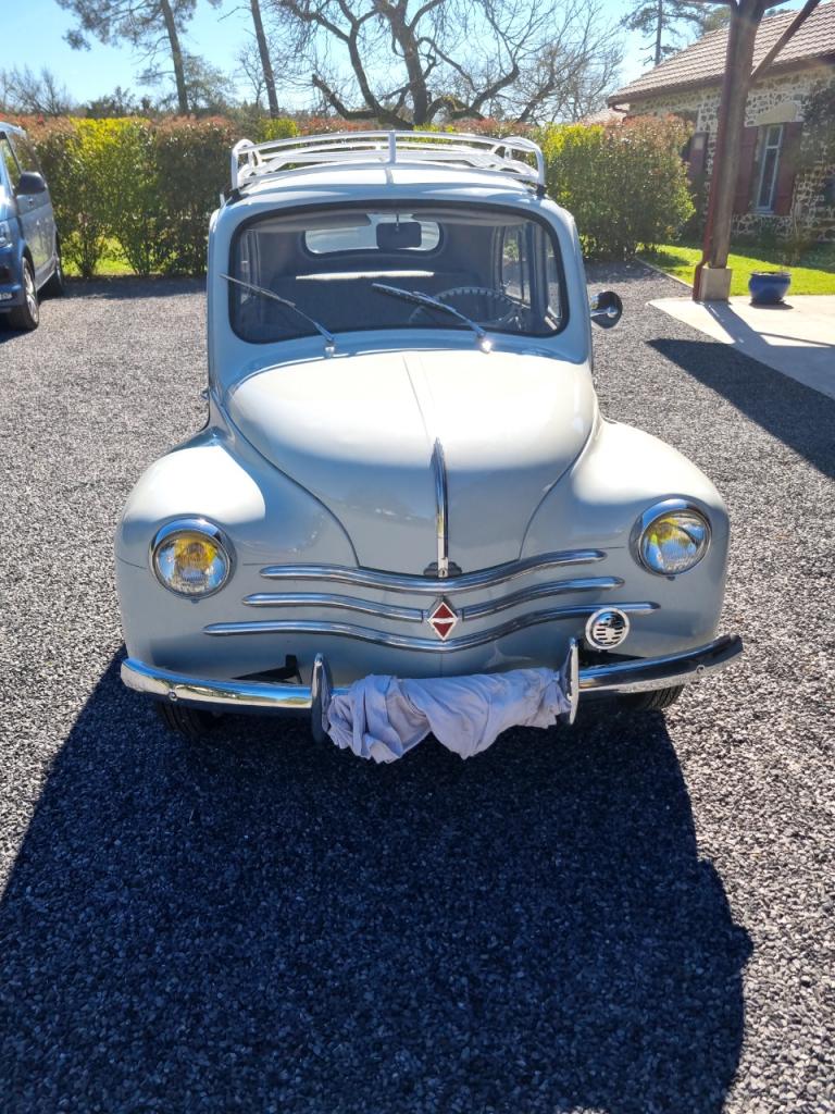 RENAULT 4CV Classe affaires - 1960 LesAnciennes.com